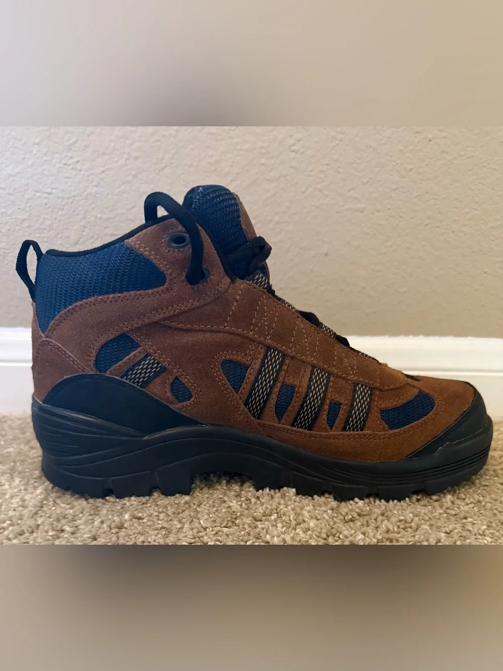 Nevados Men’s Mid Brown Leather Hiking Boots - Size 10